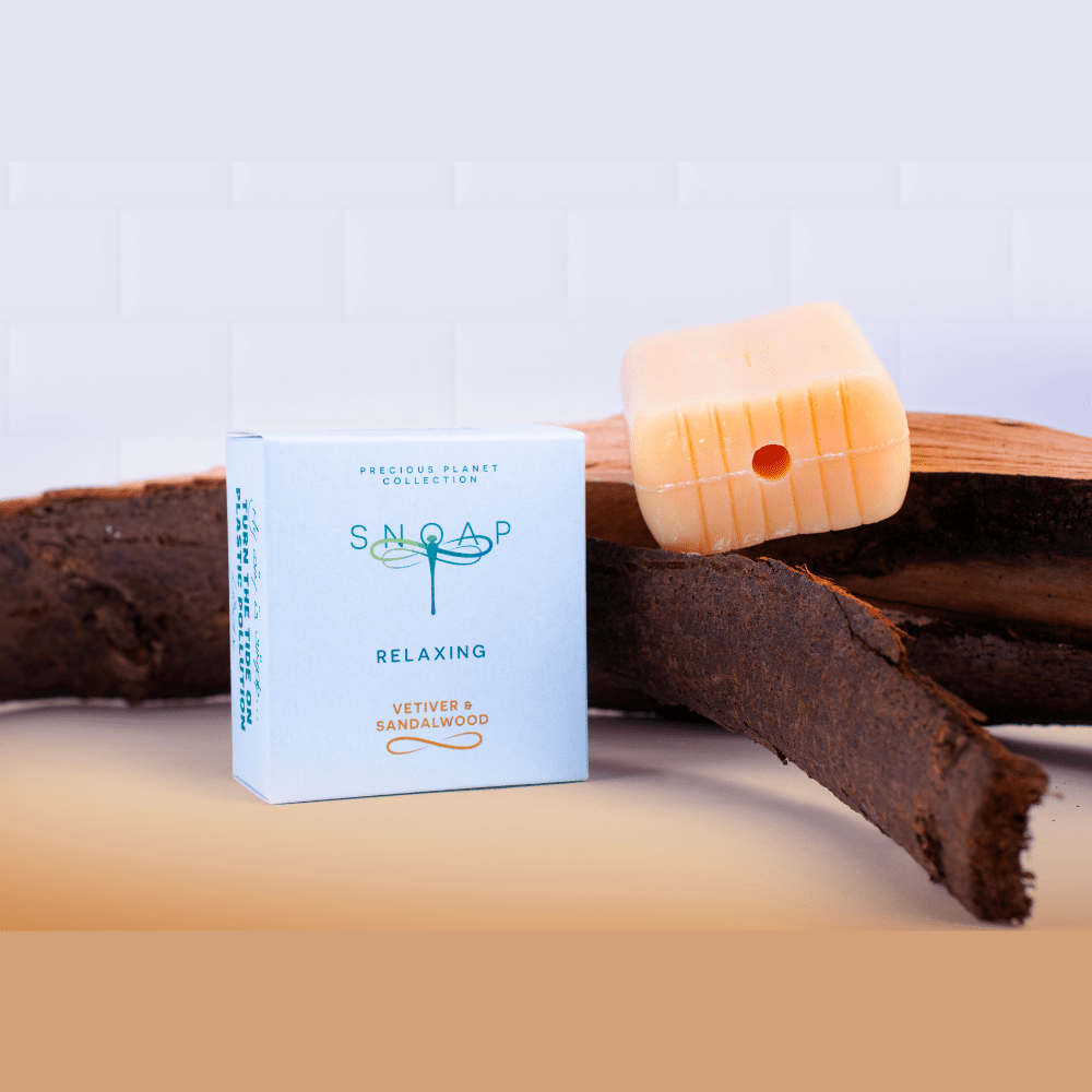 SNOAP Relaxing soap bar in sustainable packaging. Made to gently cleanse and deeply moisturize dry skin. Dermatologically tested and made in the UK.