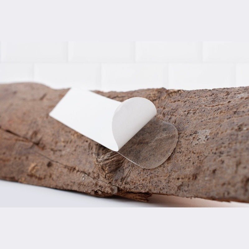 SNOAP nano-suction tape on wood backdrop